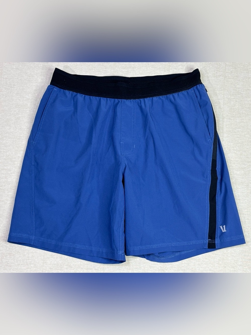 Vuori Men Athletic Shorts Blue Lined Performance Gym Training Size L